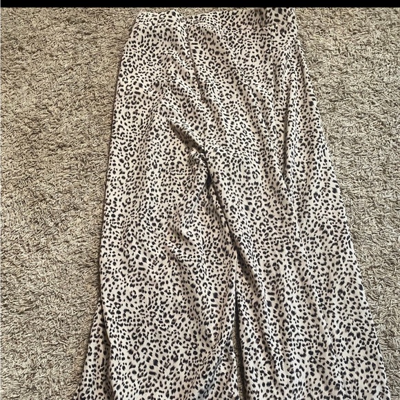 Flowy leopard pants - Picture 2 of 2